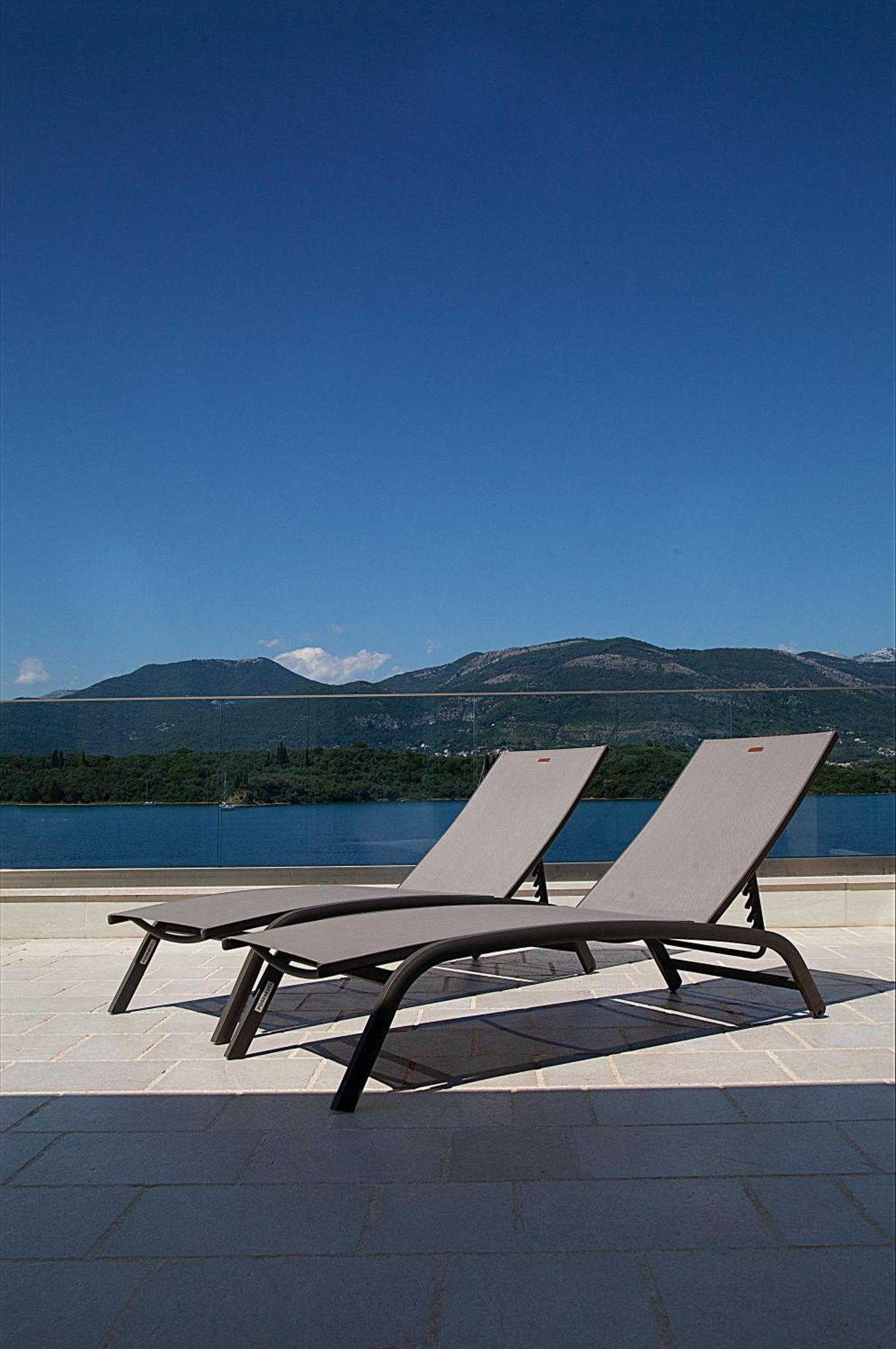 Amari Waterfront, Step To The Sea And Berth Apartman Bogisici