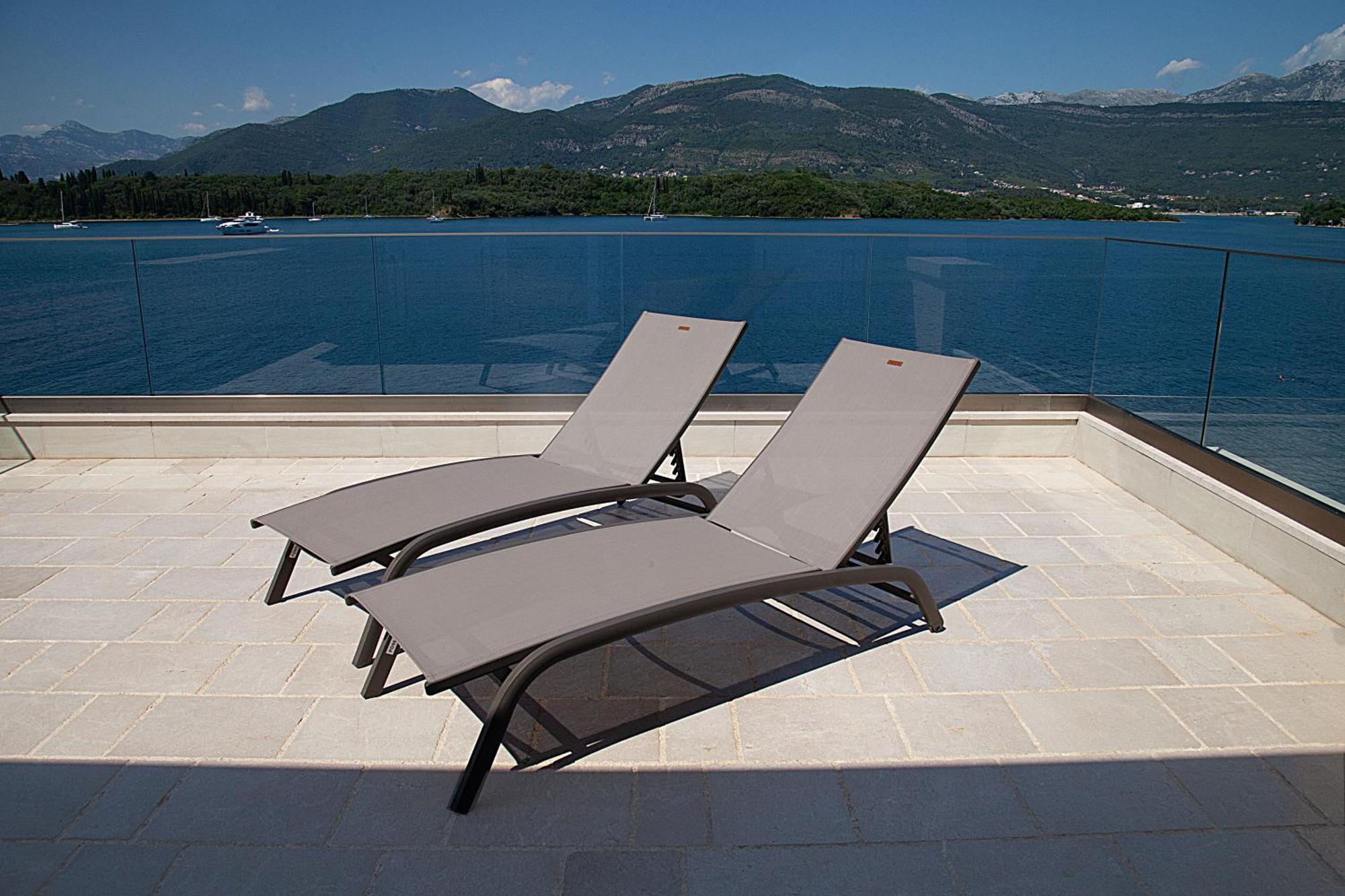Amari Waterfront, Step To The Sea And Berth Apartman Bogisici