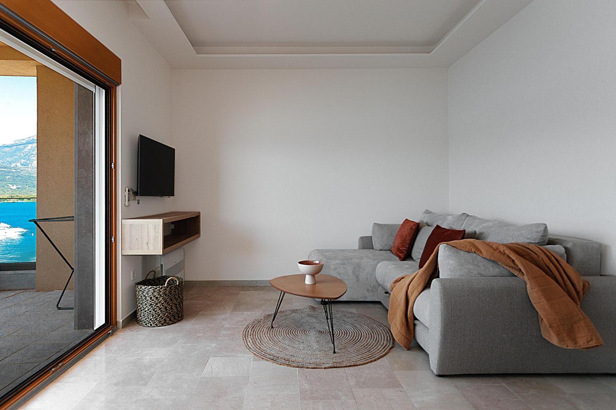 Amari Waterfront, Step To The Sea And Berth Apartman Bogisici